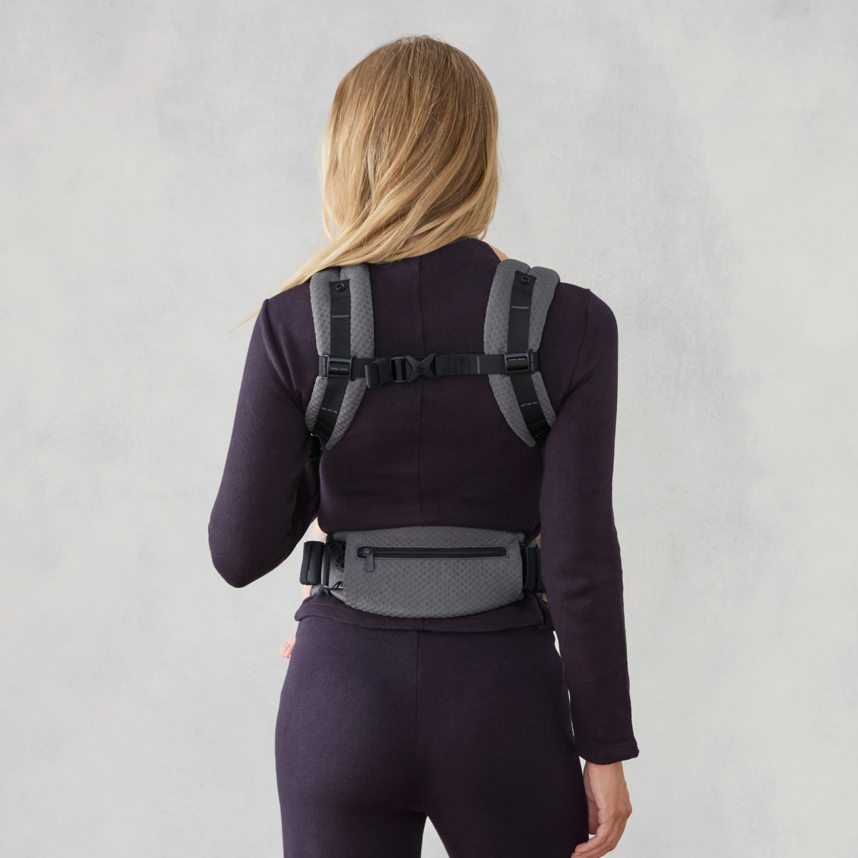 Omni Deluxe Mesh Baby Carrier - Graphite Grey - Image 4
