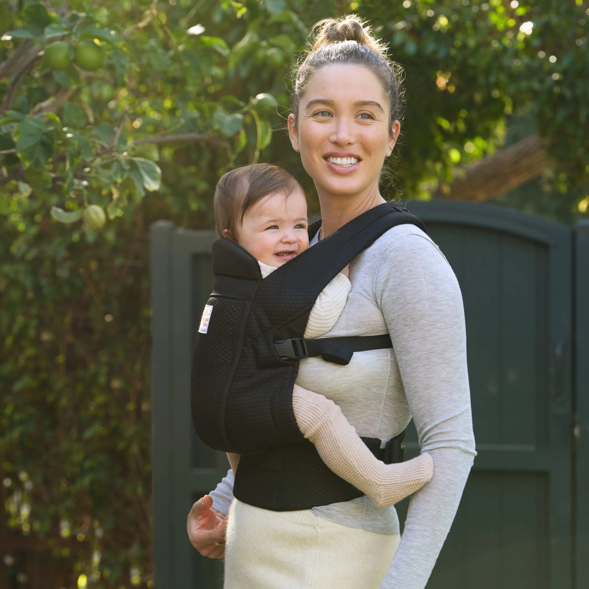 Omni Lite Baby Carrier - Onyx Black - Image 8