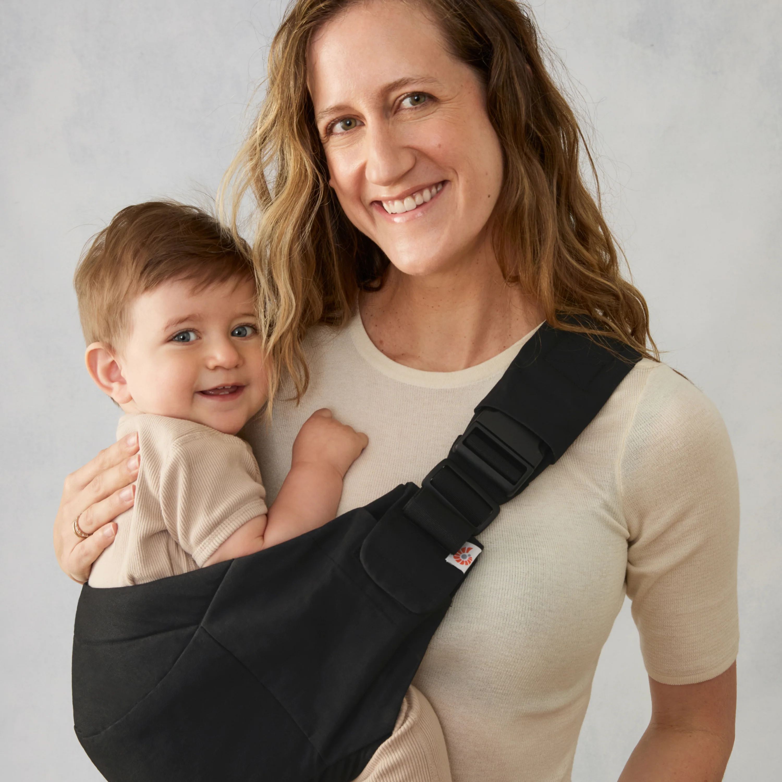 Upsie Sling Carrier - Onyx Black - Image 2